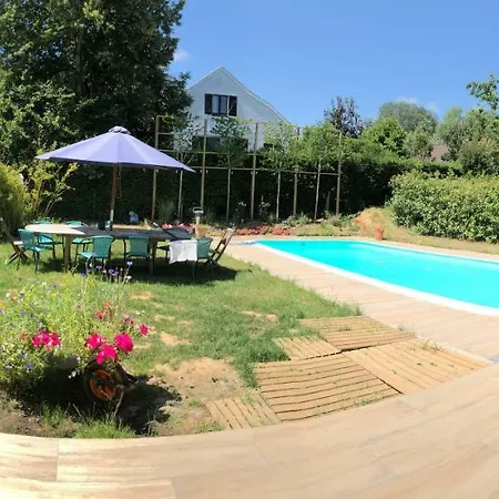 Comme A La Maison Pansiyon Waterloo